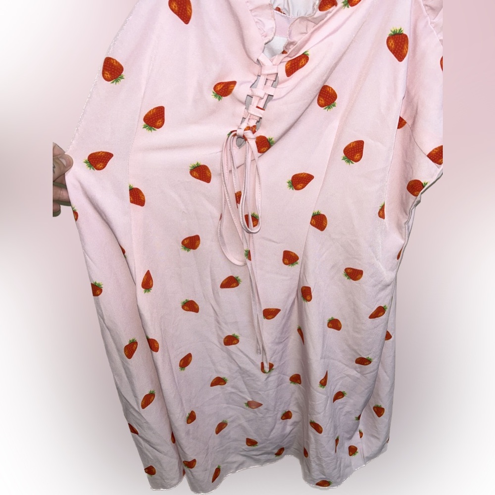 🔥5/$35🔥 SHEIN Curve Strawberry Cutie Pinup Dress - Picture 6 of 8